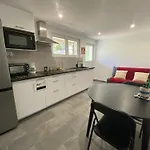 Rez-de-chaussee Renove Avec Jardin Clos, A 1,6 Km De La Plage, Ideal Pour 2 Adultes Et 2 Enfants - Fr-1-364-142 *