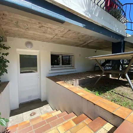 Rez-de-chaussee Renove Avec Jardin Clos, A 1,6 Km De La Plage, Ideal Pour 2 Adultes Et 2 Enfants - Fr-1-364-142 Apartment