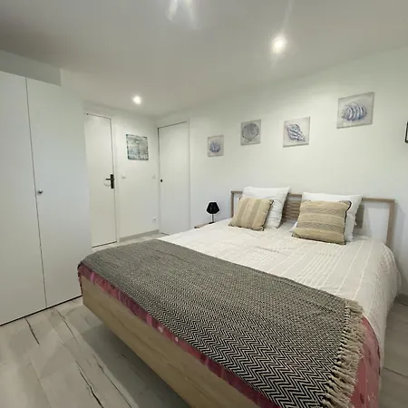 Rez-de-chaussée Rénové Avec Jardin Clos, à 1,6 Km De La Plage, Idéal Pour 2 Adultes Et 2 Enfants - Fr-1-364-142 Saint-Brévin-les-Pins